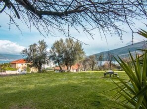 Property grounds - Apartments Savić near the Sea 6 (Herceg Novi)