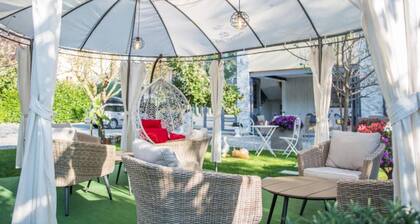 Glory Sanctuary Retreat - Triple Room with Balcony