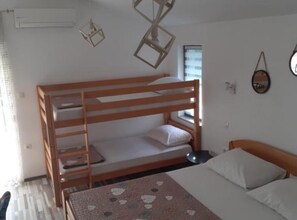 1 habitación, internet y ropa de cama 