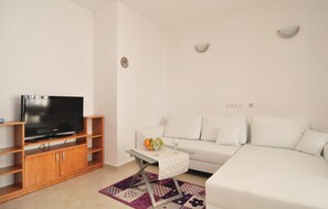 TV - Cozy apartment in Nin with WiFi (Nin)