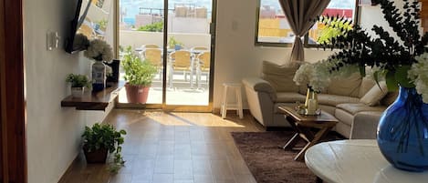 Smart-TV og stereoanlegg