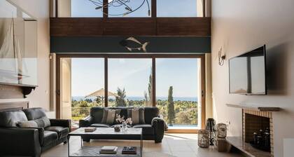 Villa Phoebeia, Wonderful Sea Views, Outdoor Infinity Pool, Antipata, Kefalonia