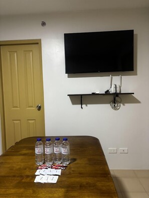Interior - Warm & Welcoming 2BR Stay in the Heart of the City (Iloilo City)