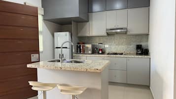 Basic Apartment | Private kitchen