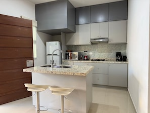Basic Apartment | Private kitchen - Rio Nilo Apartments (Mazatlán)
