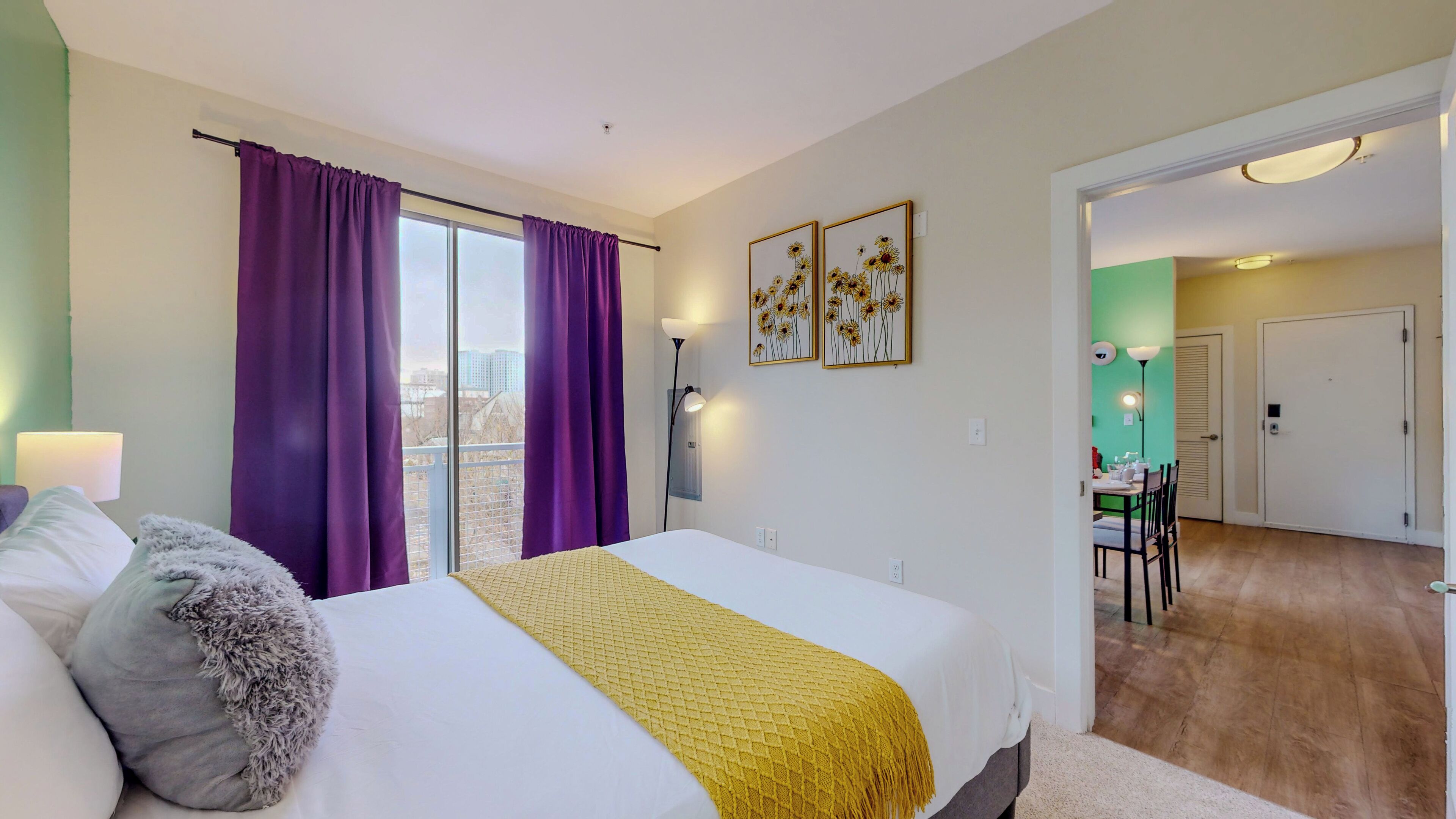 1 quarto, escrivaninha, ferros/tábuas de passar roupa, Wi-Fi de cortesia