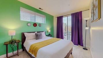 1 多间卧室、办公桌、熨斗/熨衣板、免费 WiFi