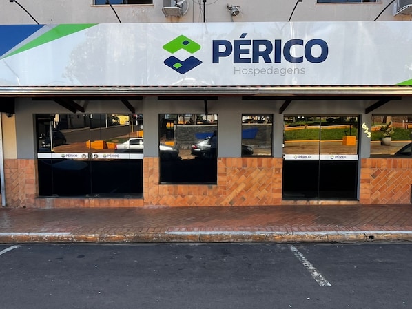 Front of property - Périco Hotel (Igaracu Do Tiete)