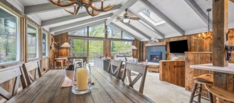 Peaceful woodland retreat just minutes from Wildcat and Attitash Mountain ski areas, downtown North Conway, StoryLand, shopping, and dining. The perfect home base for mountain adventures, relaxation, and unforgettable family memories, YEAR ROUND!