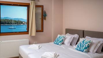 In-room safe, iron/ironing board, travel crib, free WiFi