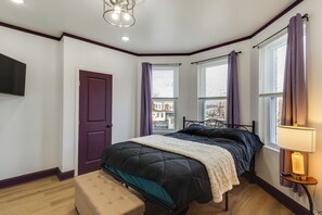 1 slaapkamer, een strijkplank/strijkijzer, internet, beddengoed