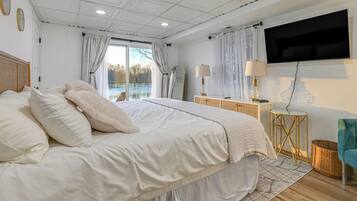 3 chambres, fer et planche à repasser, lit de bébé portatif