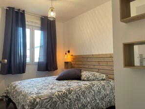 Bügeleisen/Bügelbrett, WLAN, Bettwäsche