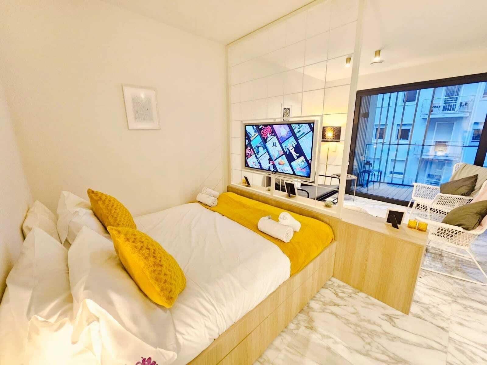 Iron/ironing board, free WiFi