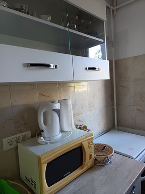 Private kitchen - Apartamentul "LuSi" te face să te simți ca acasă! (Ploiești)