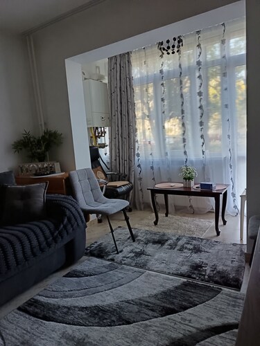 Apartamentul "LuSi" te face să te simți ca acasă!