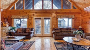 Rumah (5 Bedrooms) | Interior