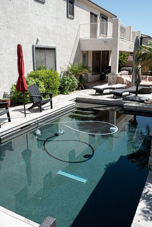 Pool - Cozy 1-bedroom poolside apartment in beautiful Queen Creek (Queen Creek)