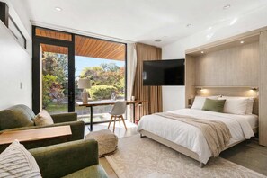 4 bedrooms, WiFi, bed sheets