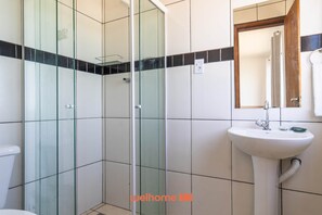 Bathroom - Apartamento em Macae a 550m da Praia (Macaé)