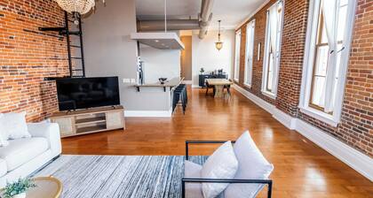 Loft Over Main: The 3rd Floor Urban Lookout 2BR