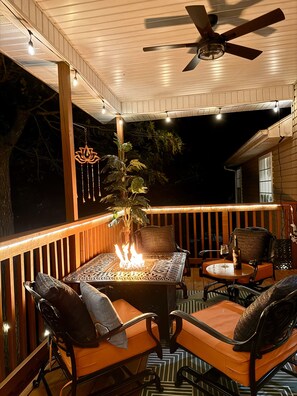 Property grounds - Hot Tub • Firepit 3BR Bike-in/out Nature Home (Bella Vista)