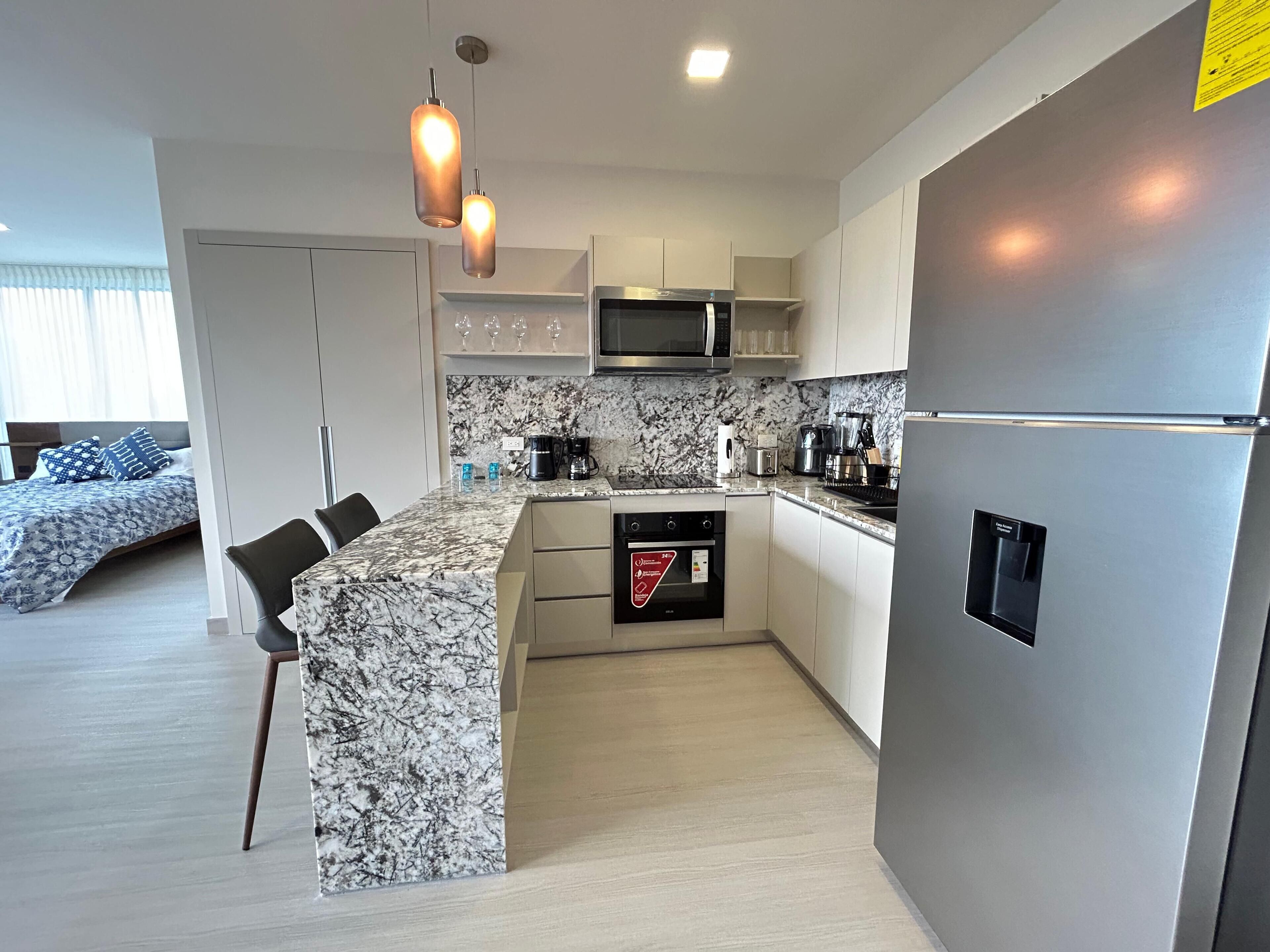 Microwave, oven, dishwasher, coffee/tea maker