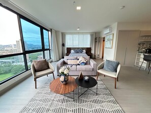 Smart TV - Apartment in Costa Del Este Executive Loft Type Brand New in Panama (Panamá)