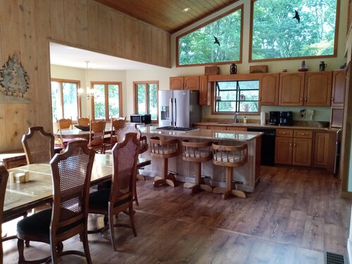 Wolf Moon Retreat/68 Unakite