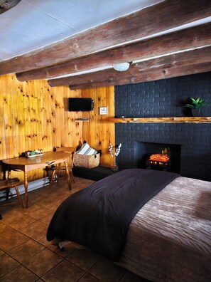 1 makuuhuone, silitysrauta/-lauta, Wi-Fi, vuodevaatteet