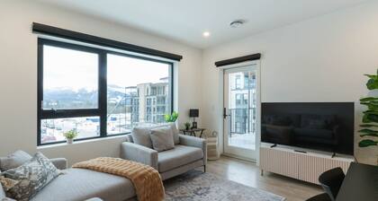 Avalanche Ridge in Mackenzie Village