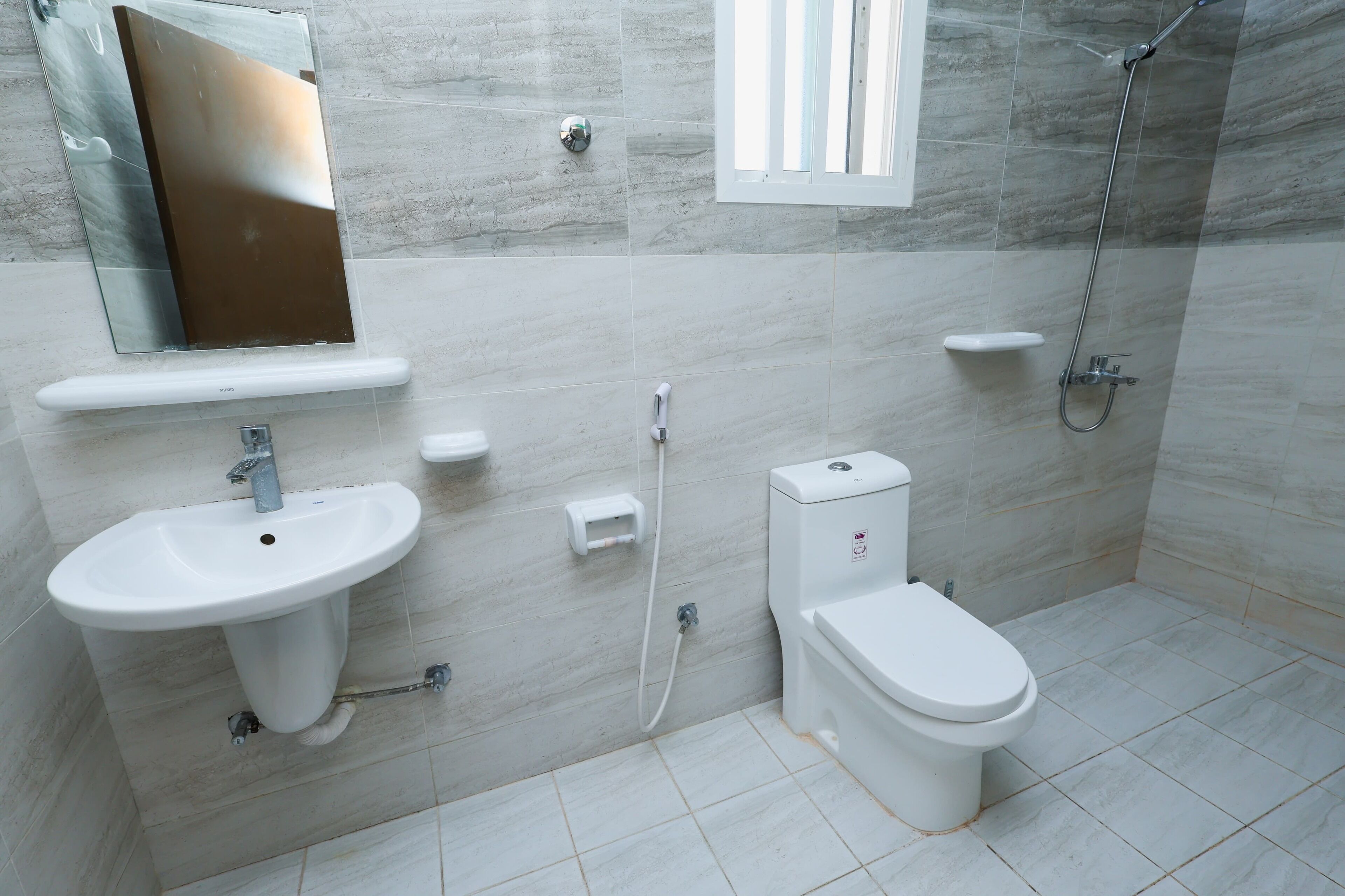 Monolocale, vista giardino | Bagno | Set di cortesia gratuito, asciugamani, sapone, shampoo