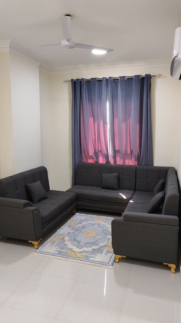 Appartamento familiare, vista giardino | Area soggiorno