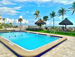 Pool - NEW LUXURY 2 bed/2 bath/FT MYERS BEACH/MID ISLAND/LEASING 2027 MONTHLY DISCOUNT (Fort Myers Beach)