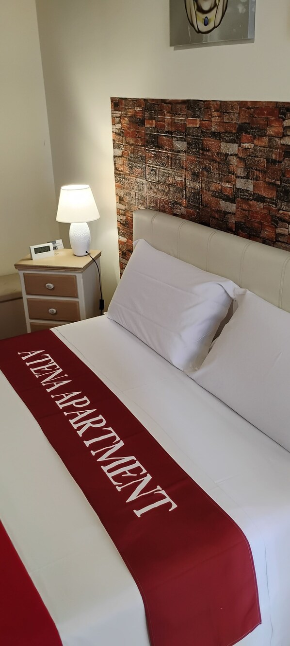 Apartemen Basic, balkon, pemandangan kota | Brankas, Wi-Fi gratis, dan dapat diakses tamu berkursi roda