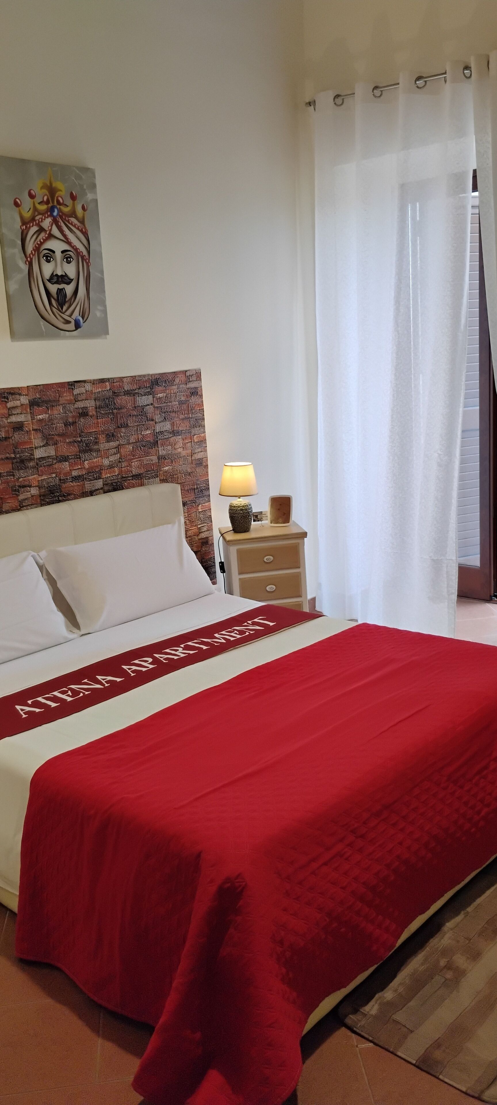 Coffres-forts dans les chambres, Wi-Fi gratuit