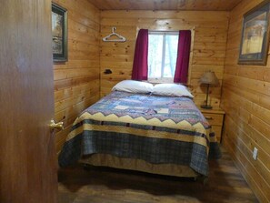 Bed sheets - Madison River Cabin Rental #7 (W YELLOWSTONE)