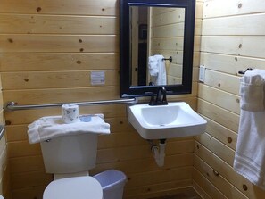 Towels - Madison River Cabin Rental #19 (W YELLOWSTONE)
