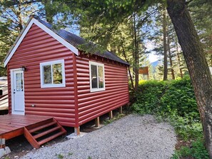 Exterior - Madison River Cabin Rental #C2 (W YELLOWSTONE)
