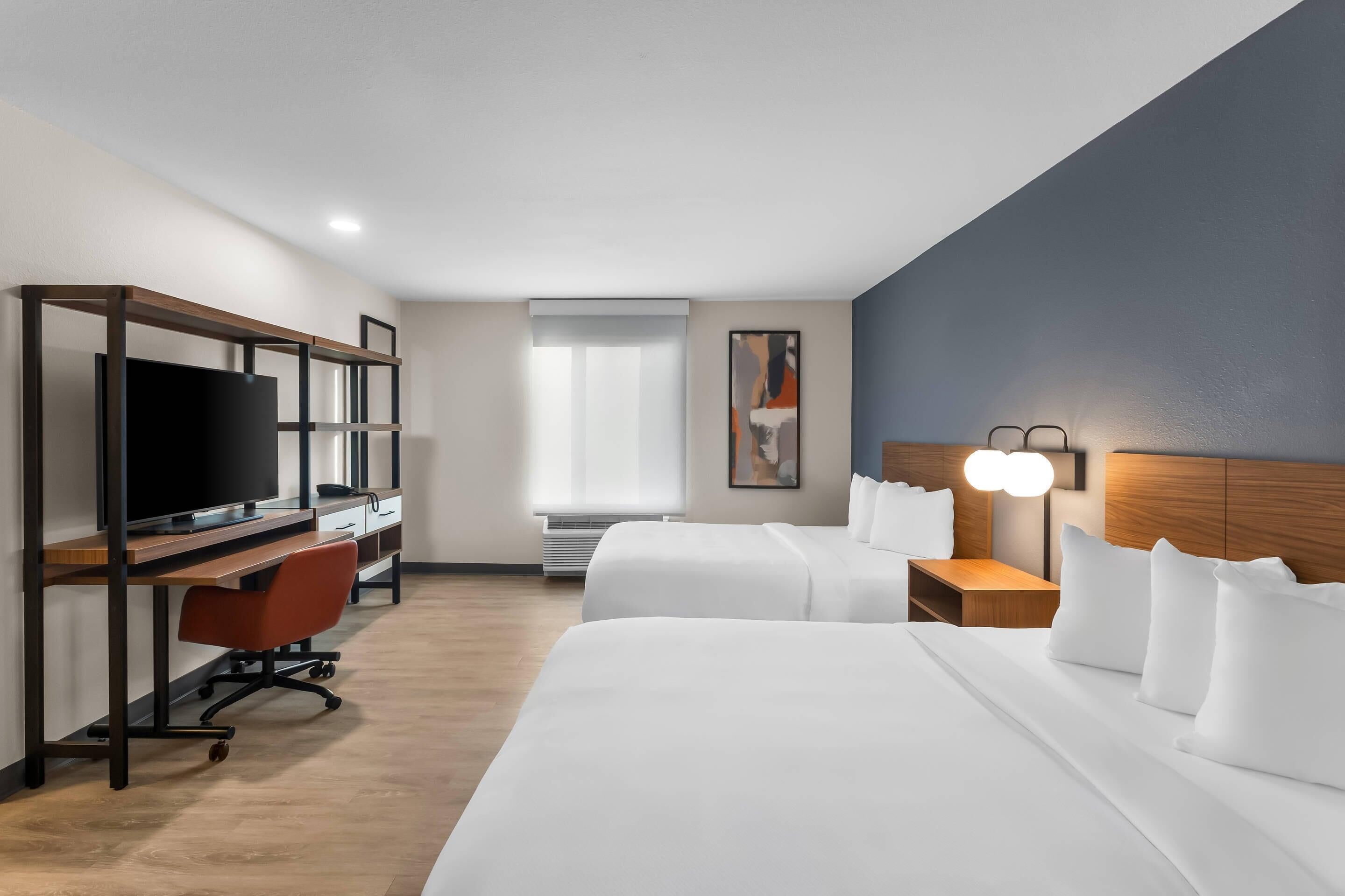 Standard Suite, 2 Queen Beds, Non Smoking