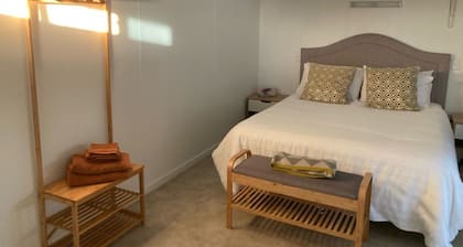 @connection road accomodation