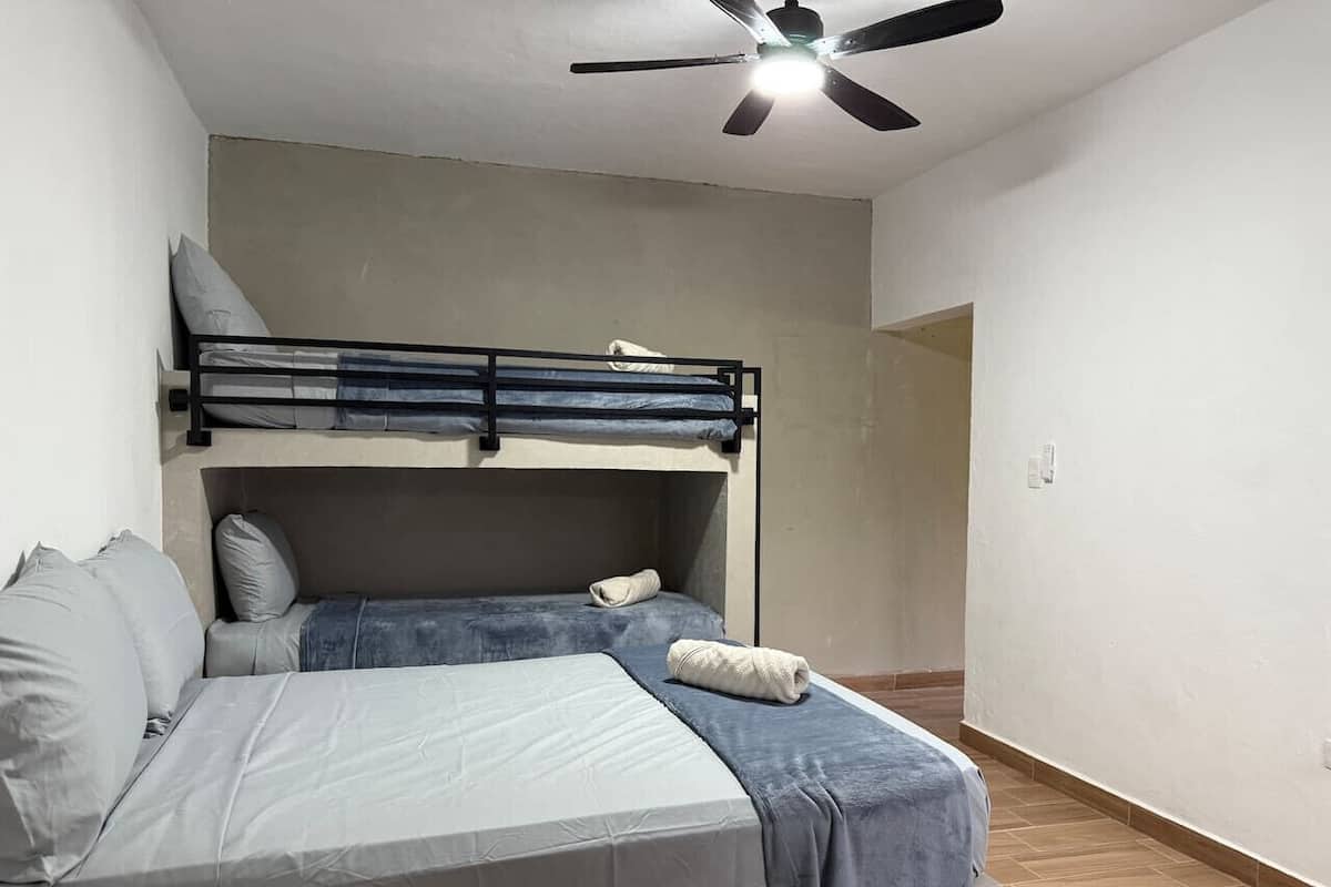 Departamento Confort | Cortinas blackout, tabla de planchar con plancha y wifi gratis