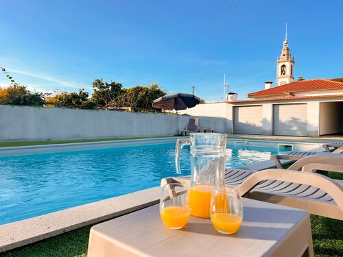 Blue Sun Retreat – Apartment with Shared Pool