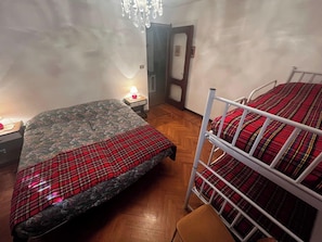 2 habitaciones, wifi gratis y ropa de cama 
