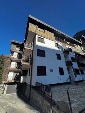 Exterior - Mountain View Retreat in Limone Piemonte (Limone Piemonte)