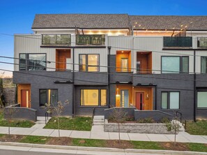 Casa | 4 quartos, acesso à internet de alta velocidade