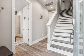 Casa | 4 quartos, acesso à internet de alta velocidade