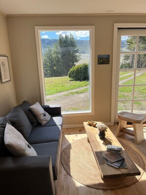 Living area - Baguales Cabin (Coyhaique)