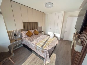 Iron/ironing board, WiFi, bed sheets - Brand new apartment with swimming pool in Barranco (Lima)