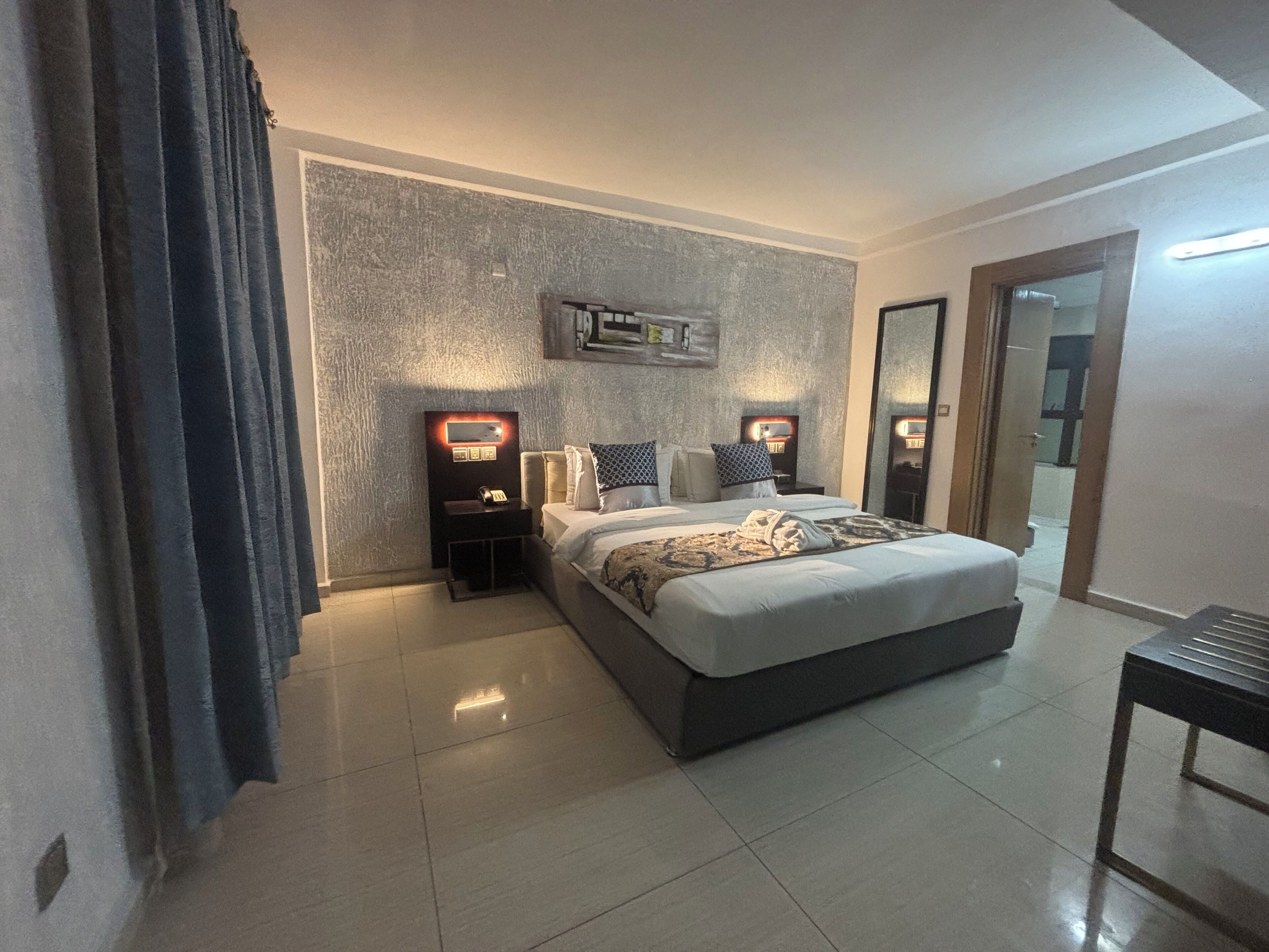 Luxury-Suite | Zimmersafe, schallisolierte Zimmer, kostenloses WLAN